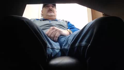 Snapshot of talltexxxan chatting on January 2025 08:33:01 PM talltexxxan online show from January 2025 08:33:01 PM