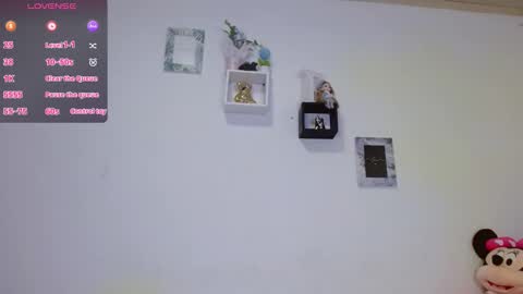 Snapshot of tamara_lemick chatting on November 2025 01:54:02 PM Tamara Lemick online show from November 2025 01:54:02 PM