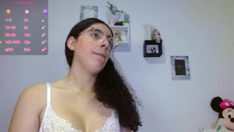 Snapshot of tamara_lemick chatting on November 2025 04:07:02 PM Tamara Lemick online show from November 2025 04:07:02 PM