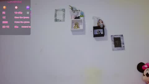 Snapshot of tamara_lemick chatting on December 2025 12:32:02 PM Tamara Lemick online show from December 2025 12:32:02 PM