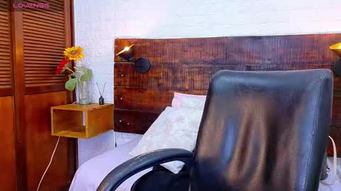    online show from October 2025 10:12:01 AM