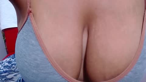 Snapshot of tamaraa_hott chatting on March 2026 05:06:01 PM tamaraa_hott online show from March 2026 05:06:01 PM