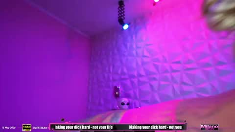 Snapshot of tamaramilano chatting on May 2026 07:58:02 AM TamaraMilano online show from May 2026 07:58:02 AM