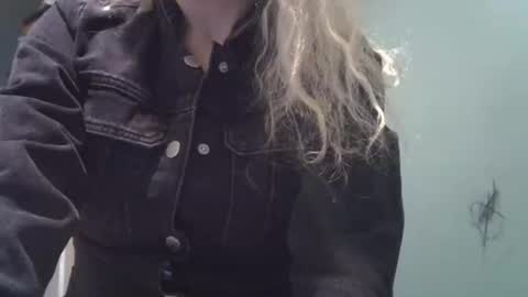 tamesbury online show from February 2026 01:02:02 AM