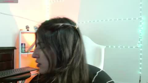 Tami online show from March 2025 10:52:02 PM