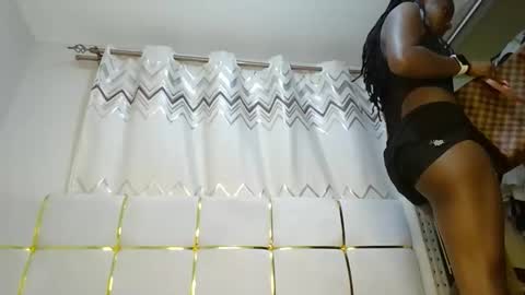 Snapshot of tamia538235 chatting on February 2025 09:51:01 PM tamia online show from February 2025 09:51:01 PM