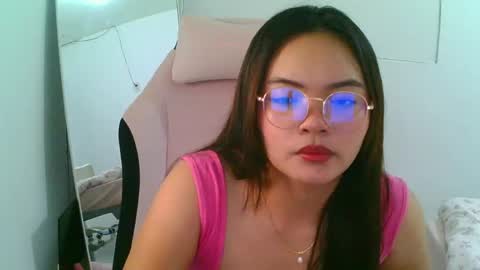 Snapshot of tammipoulton chatting on May 2026 05:34:01 AM Angel online show from May 2026 05:34:01 AM