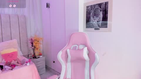 Snapshot of tammy_w chatting on January 2025 12:14:02 AM Tammy online show from January 2025 12:14:02 AM