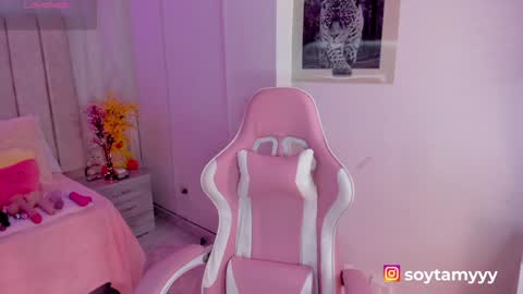 Snapshot of tammy_w chatting on February 2025 11:15:02 PM Tammy online show from February 2025 11:15:02 PM