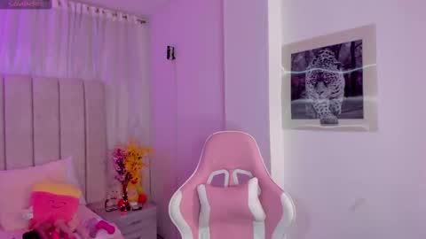 Snapshot of tammy_w chatting on February 2025 08:40:01 PM Tammy online show from February 2025 08:40:01 PM