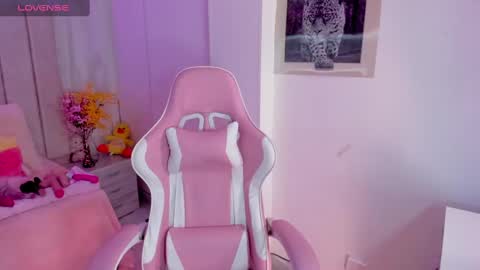 Snapshot of tammy_w chatting on February 2025 11:59:01 PM Tammy online show from February 2025 11:59:01 PM