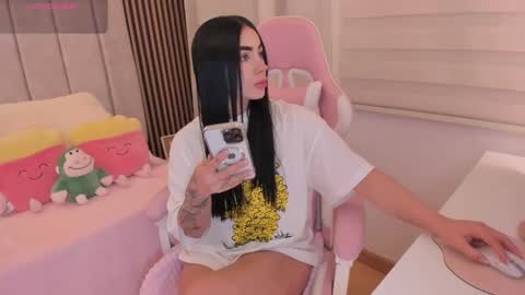 Snapshot of tammy_w chatting on October 2025 06:07:02 PM Tammy online show from October 2025 06:07:02 PM