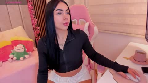 Snapshot of tammy_w chatting on November 2025 04:38:01 PM Tammy online show from November 2025 04:38:01 PM