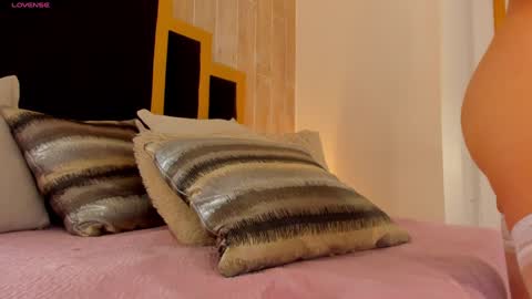 Tamy online show from January 2025 01:53:02 AM