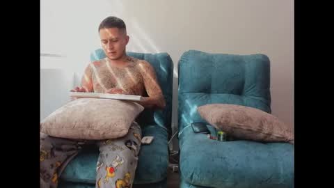 Tamy ian online show from December 2025 01:49:01 PM