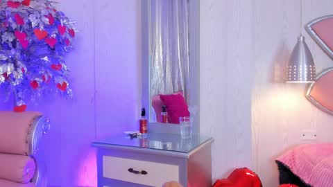 Tamy online show from February 2025 01:02:01 AM