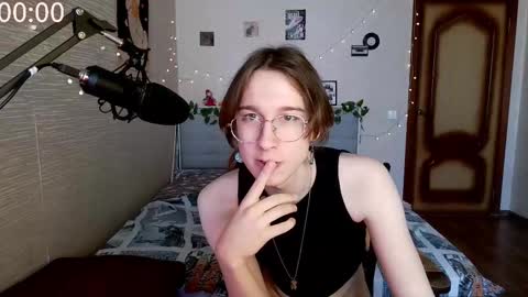 Milena Kuprianova online show from February 2025 09:35:01 AM