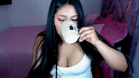 Tania online show from February 2025 11:21:02 PM