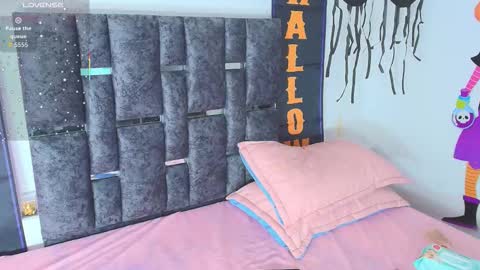 Snapshot of taniamilan chatting on October 2025 10:39:02 AM Tania online show from October 2025 10:39:02 AM