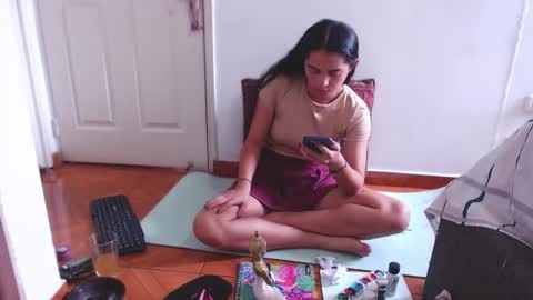 Snapshot of tantricroots chatting on December 2024 06:44:01 PM Angeline Follow online show from December 2024 06:44:01 PM