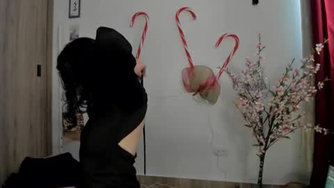 Snapshot of tanya_worldbondage chatting on December 2024 02:30:01 PM tanya online show from December 2024 02:30:01 PM