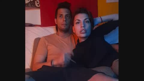 T  J   online show from January 2026 11:42:01 PM