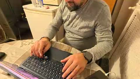 tarkan198 online show from November 2025 09:14:02 PM