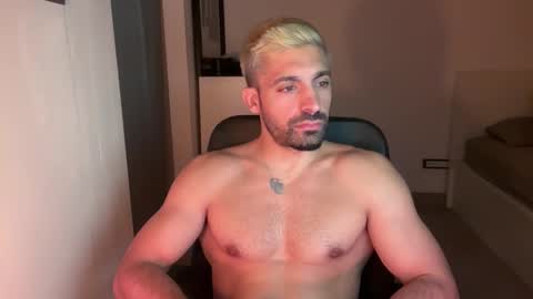 tarquit8 online show from September 2025 09:06:02 PM