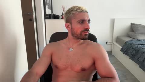 tarquit8 online show from September 2025 01:56:02 PM