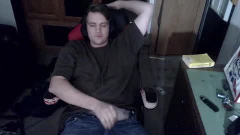 Snapshot of tarus333 chatting on February 2026 09:08:02 AM tarus333 online show from February 2026 09:08:02 AM