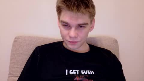 Snapshot of tasteithorny chatting on May 2026 01:10:01 AM tasteithorny online show from May 2026 01:10:01 AM