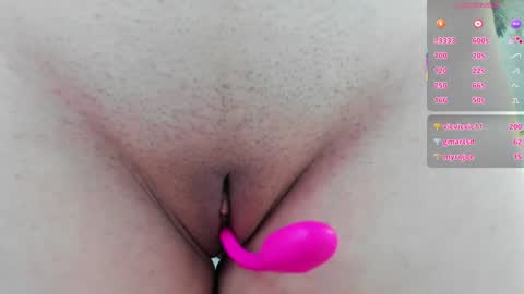 Snapshot of tasteofdivine chatting on January 2025 07:39:01 PM tasteofdivine online show from January 2025 07:39:01 PM