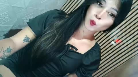   online show from November 2025 06:52:02 PM