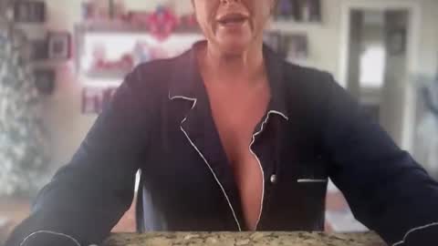 Snapshot of tastycupcake69 chatting on December 2025 06:46:02 PM veronicabrian online show from December 2025 06:46:02 PM