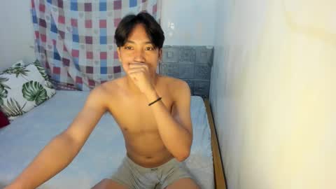 Snapshot of tastylicious_kim chatting on March 2026 09:04:01 AM Ask me online show from March 2026 09:04:01 AM