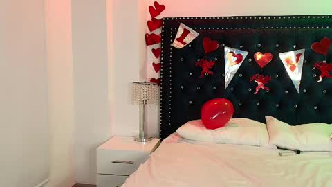 Snapshot of tata_and_michi chatting on February 2025 03:31:02 AM tata_and_michi online show from February 2025 03:31:02 AM