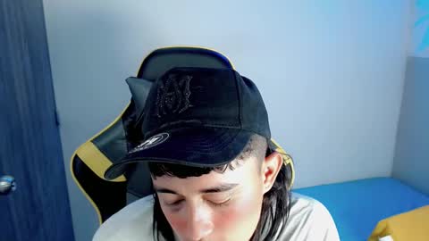 T A T A N online show from November 2025 08:07:01 PM