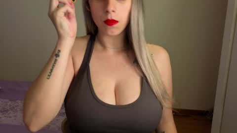 Snapshot of tateisblonde chatting on July 2026 01:08:02 PM tateisblonde online show from July 2026 01:08:02 PM