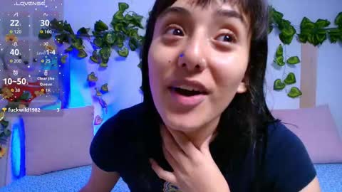 Snapshot of tati_cardenas chatting on December 2025 06:30:02 AM AME online show from December 2025 06:30:02 AM