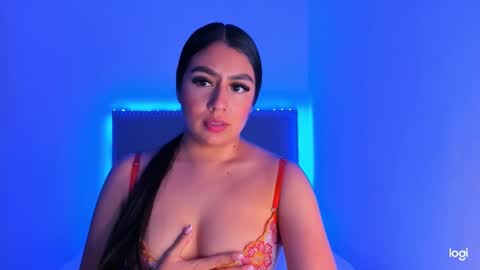 Snapshot of tatiana_2000 chatting on January 2025 01:18:02 AM Tatiana online show from January 2025 01:18:02 AM