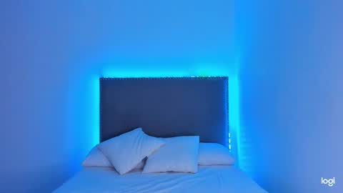 Snapshot of tatiana_2000 chatting on February 2025 01:21:02 AM Tatiana online show from February 2025 01:21:02 AM