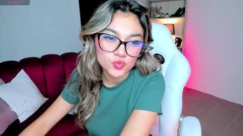 tatiana_mendoza online show from October 2025 02:44:01 AM