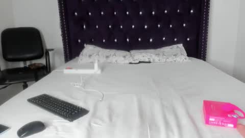 Snapshot of tatiana_storm chatting on September 2025 09:17:02 PM tatiana_storm online show from September 2025 09:17:02 PM