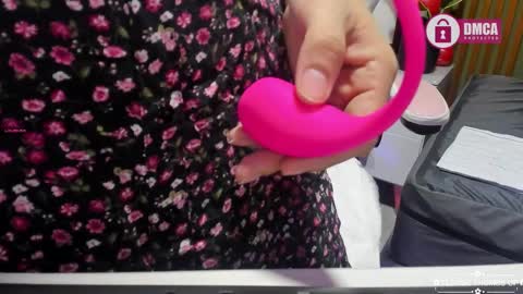 Snapshot of tatiana_vegha chatting on February 2025 12:29:01 PM i am tatiana online show from February 2025 12:29:01 PM