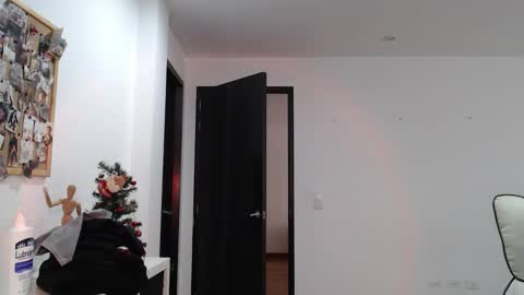 Snapshot of tatianaaah chatting on December 2025 04:35:02 PM Morgan online show from December 2025 04:35:02 PM