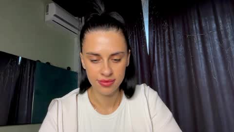 Snapshot of tatianawwww chatting on April 2026 01:41:01 PM Tati online show from April 2026 01:41:01 PM