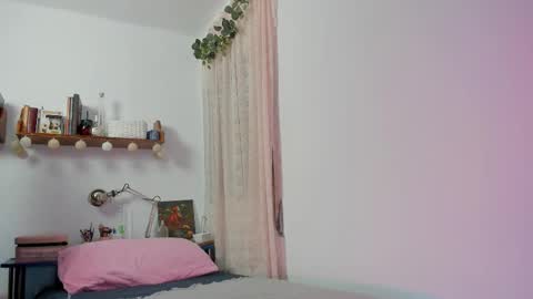 Tatianna online show from December 2025 10:46:02 AM