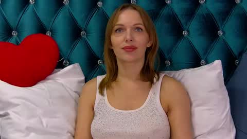 TatiBugati online show from February 2026 06:19:02 AM