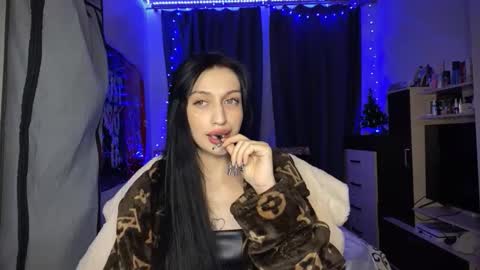 Snapshot of tatika_williams chatting on December 2025 03:16:02 PM tatika_williams online show from December 2025 03:16:02 PM