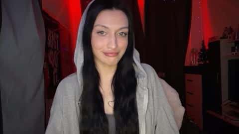 Snapshot of tatika_williams chatting on December 2025 02:33:01 PM tatika_williams online show from December 2025 02:33:01 PM